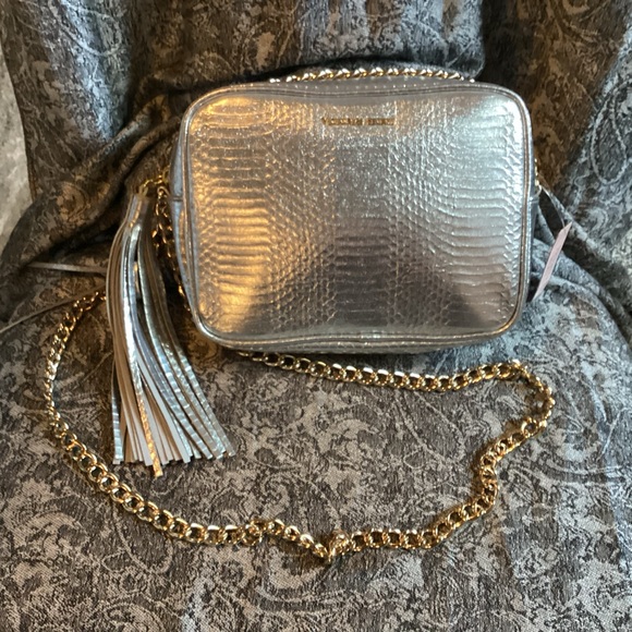 Victoria Secret silver wig tassel crossbody bag with chain - Picture 1 of 4